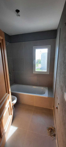 Imagen 14 de 14 de Oportunidad! Casa Al Agua En El Canton Norte.