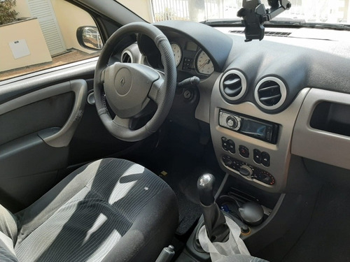 Imagem 8 de 10 de Renault Sandero 2009 1.6 Privilège Hi-torque 5p