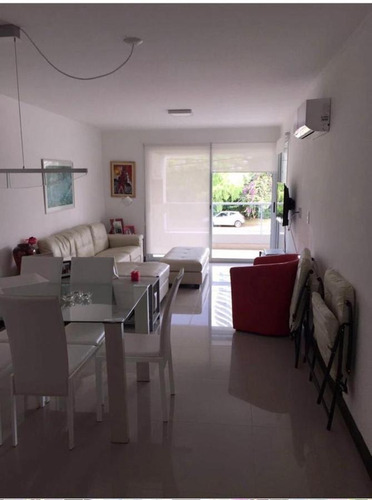 Imagen 5 de 19 de Divino Apartamento De 2 Dormitorios A Pocos Metros De La Playa - Temporada 2023