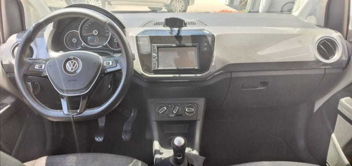 Imagem 4 de 13 de Volkswagen Cross Up 1.0 T. Flex 12v 5p 2018