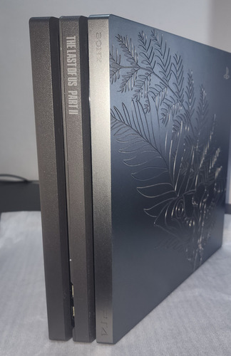 Ps4 Pro Edição The Last Of Us+dualshock 4 Lacrado+headset. Preto (Usado)