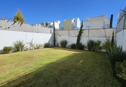 Casa En Venta, Col. San Miguel Totocuitl, Toluca Lr17