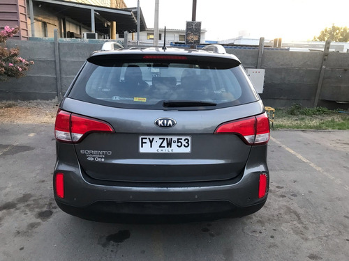 Kia Sorento Ex 7S Gsl 6Mt 4X2