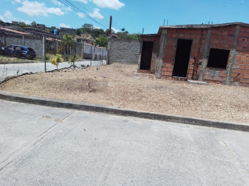 Imagen 3 de 15 de ¡venta! Lote De Terreno Con Bienhechuría En Charallave