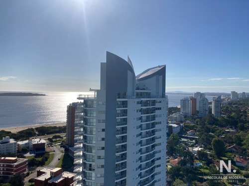 Espectacular Penthouse En Alquiler Con Vista Al Mar En Miami Boulevard Ii