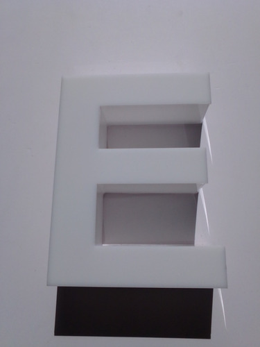 Letra 3d Acrílico Con Luz Leds 20 Cm.