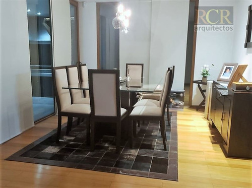 Casa En Venta De 4 Dormitorios En La Reina
