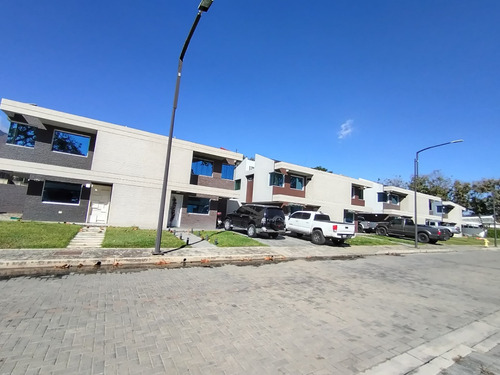Resd Casa Verde, Cumaca- Valencia Edo Carabobo