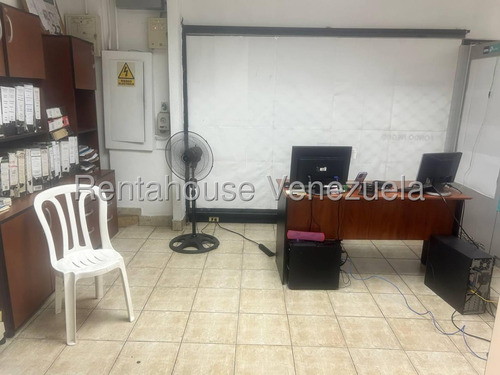 Ip Alquilo Local En Los Palos Grandes 25-17397