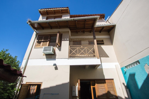 Casa Em Ipanema Com 3 Dormitórios - Lu273419