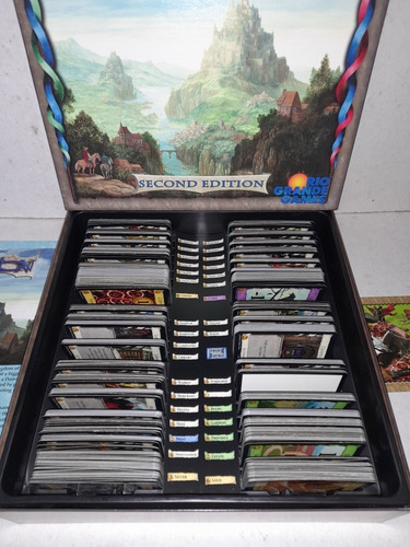 Dominion Second Edition Juego De Mesa Rio Grande Games (Usado)