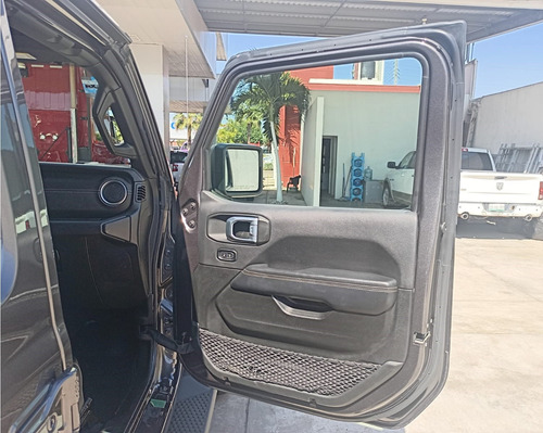 Jeep Wrangler 3.6 Unlimited Sahara 4x4 At