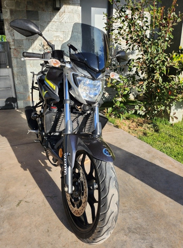 Imagen 2 de 7 de Yamaha Mt 03