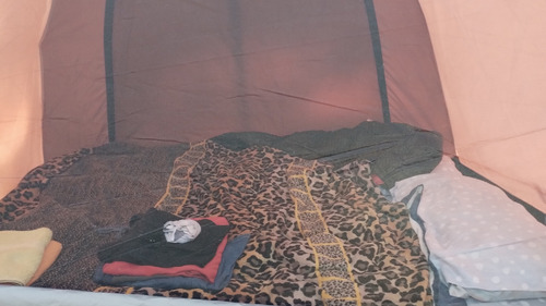 Carpa Waterdog Cuzco , Termo Sellad 4 Estaciones, 4 Personas Bordó (Usado)