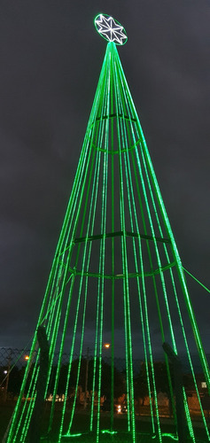 Imagem 2 de 5 de Arvore De Luz De Natal 22 Metros