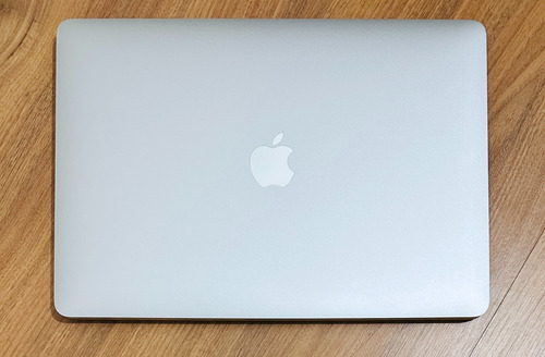 Macbook Pro M1. Mem. 8 Gb. Ssd 256 Gb. Prateado (Usado)