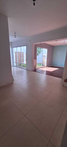 Departamento Ph En Alquiler En Mataderos, Capital Federal, Buenos Aires