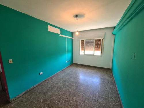 Imagen 2 de 8 de Departamento 3 Ambientes 56 M² Cub. 2º Piso X Escalera- Tablada