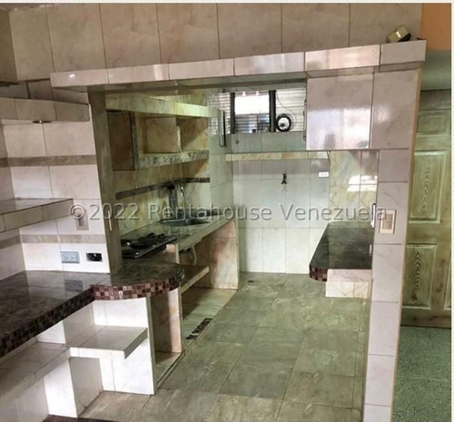 Imagen 3 de 4 de Claudia Lopez Vende Apartamento En La Candelaria Mls #22-19612