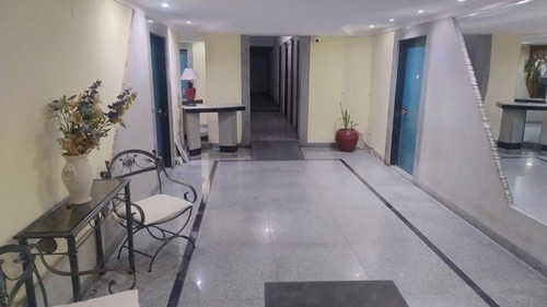 Venta Luminoso Departamento De 3 Amb En Gerli O.