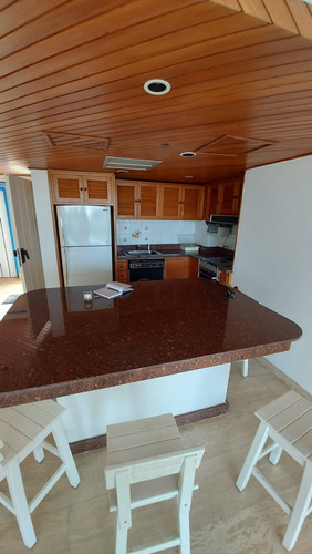 Imagen 7 de 14 de Se Ofrece Hermoso Apartamento Duplex