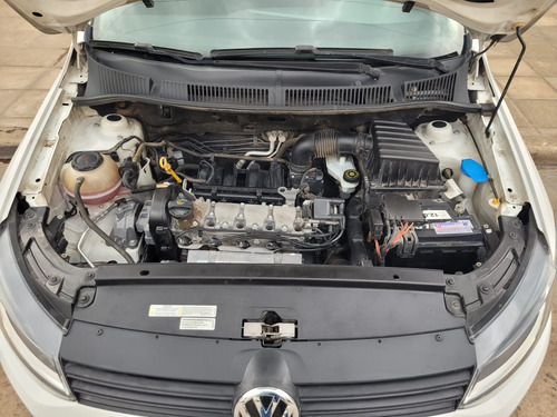 Volkswagen Suran 1.6 Comfortline 101cv