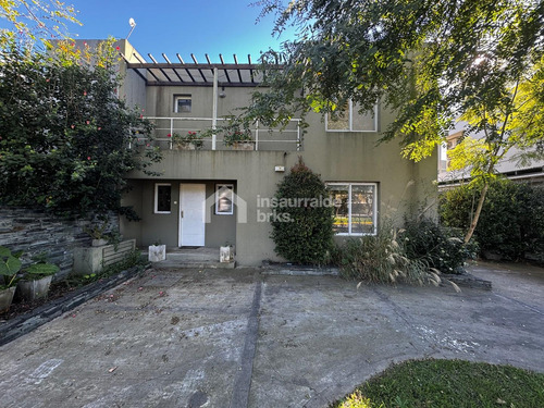 Casa En Alquiler Anual, En Tigre, Barrio San Isidro Labrador, 4 Ambientes Y Piscina!