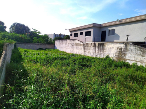 Arianny, Vende, Terreno Ubicado En Uno De Los Urbanismos Privados Y Más Exclusivos En El Este De La Ciudad, Ideal Para Tu Proyecto Habitacional. 25-j780