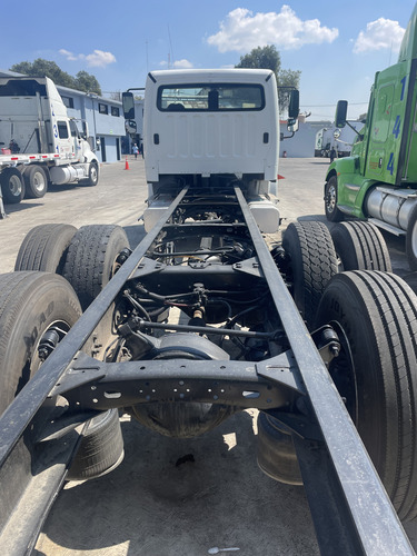 Camión Torton Freightliner M2 Chasis Cabina Modelo 2013 Naci