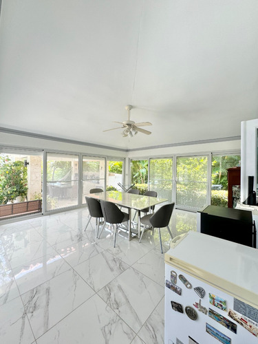For Sale Villa En Cocotal Punta Cana Amueblda Full De 4 Habiaciones Y 4 Parqueos Jardin Y Patio