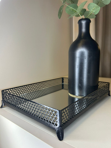 Bandeja Café-bebidas-servir- Decorar-modelo Trevos 20x30cm Cor Preta