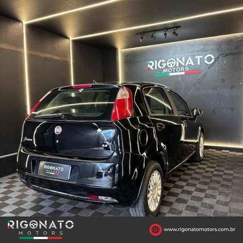 Fiat Punto 1.4 8V FLEX 4P MANUAL