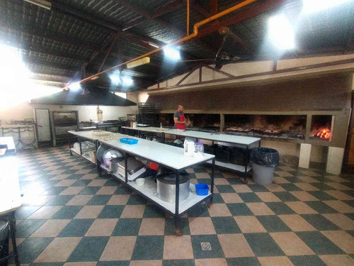 Salon De Eventos A La Venta Bermejo Guaymallen