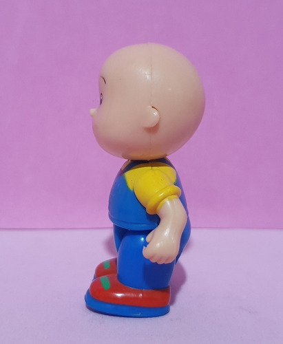 Boneco Caillou 6cm Usado (Usado)