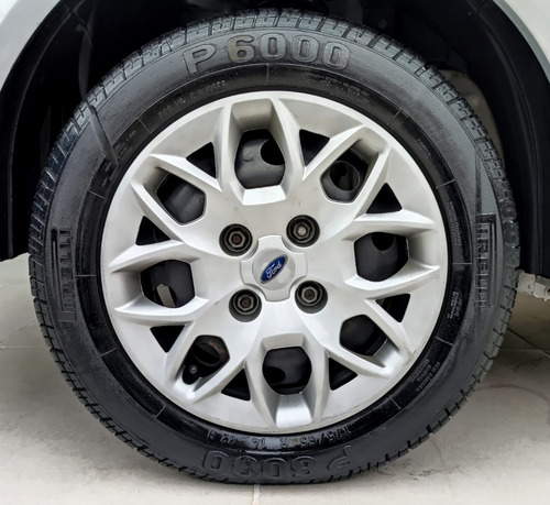 Imagem 7 de 8 de Ford Fiesta 1.6 Flex 2013 4p