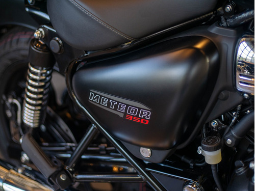 Imagen 19 de 25 de Royal Enfield Meteor 350 Stellar Black Reserva Hoy