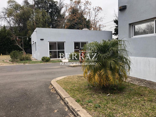 Lote En Venta En Barrio La Josefina Pilar De 200 M2