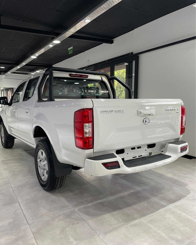 Imagen 5 de 20 de Volkswagen Amarok 2023 2.0 Cd Tdi 140cv 4x2 Startline