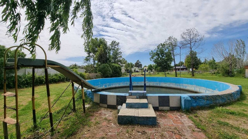 Casa Quinta En Venta En Berisso, G.b.a. Zona Sur, Argentina