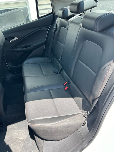 Chevrolet Onix 1.0T Premier Red Line At