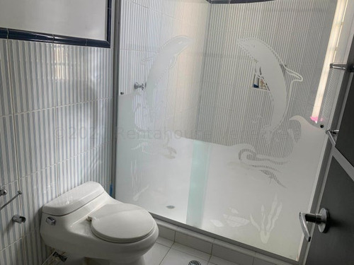 Townhouse Inm Estilo Americano, Pozo Y Planta Elec. Total