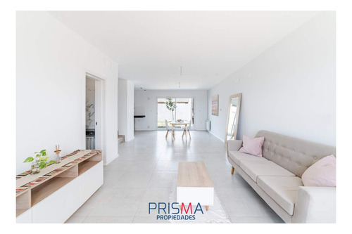 Imagen 3 de 23 de Dúplex En Venta. 3 Dormitorios . Colinas De Manantiales .