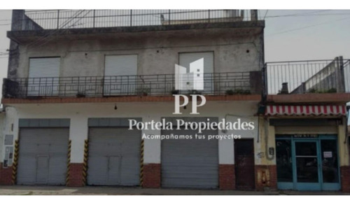 Casa 4 Ambientes En Dos Plantas Con Locales Comerciales