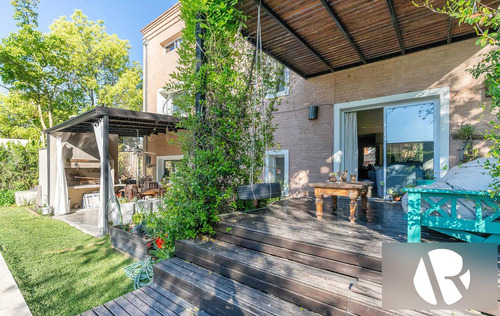 Venta Casa En Country Los Cardales Con Pileta!