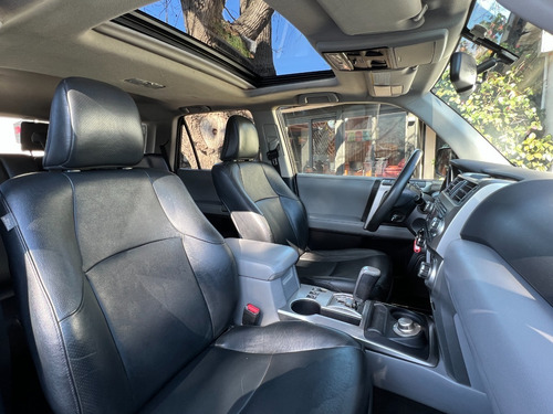 Imagen 17 de 25 de Toyota 4runner Limited 2012 Full Cuero Techo 3 Corridas