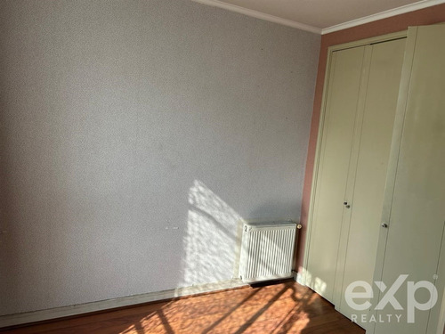 Departamento En Venta De 4 Dorm. En Ñuñoa, Excelente Estado