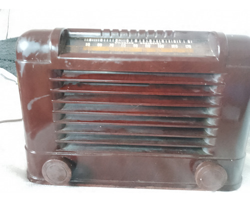 Antigo Rádio A Válvula Funcionando Perfeitamente (Usado)
