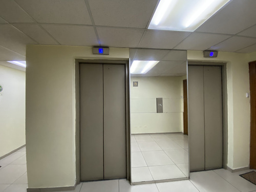 Arriendo Oficina Excelente Ubicación A Pasos Metro Tobalaba