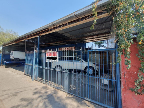 Casa En Venta De 1 Dorm. En La Florida