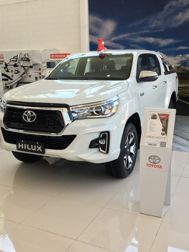 Toyota Hilux 2.8 Cd Srv 177cv 4x2 At